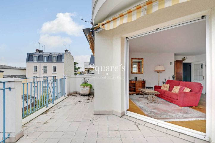 apartment 6 Rooms for sale on LA GARENNE COLOMBES (92250)
