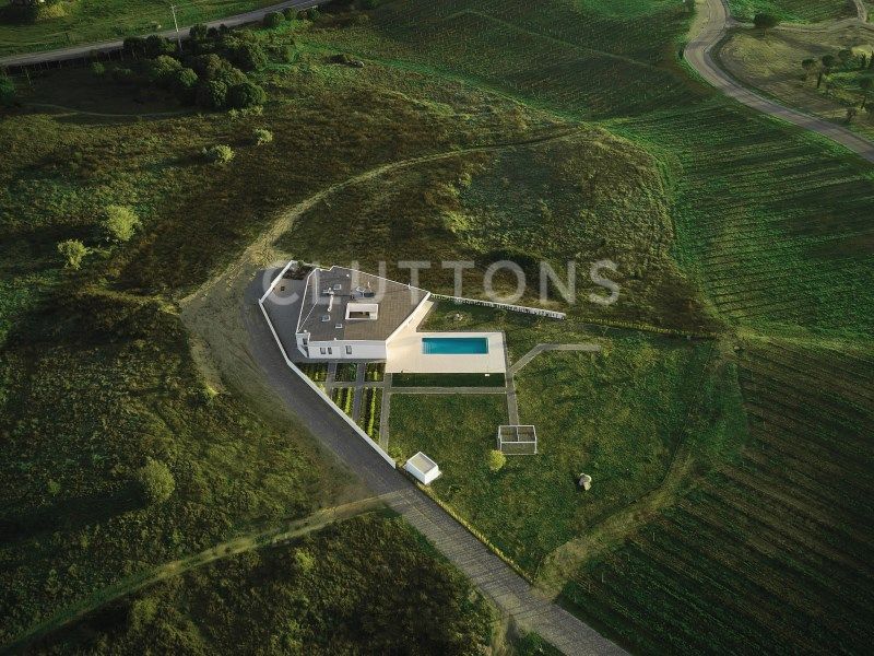 house 6 Rooms for sale on Montemor-o-Novo (7050)