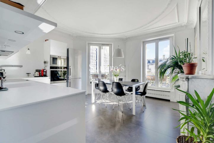 apartment 3 Rooms for sale on Paris 8ème (75008) Sale Apartment Paris 8ème 3 Rooms 97 m²