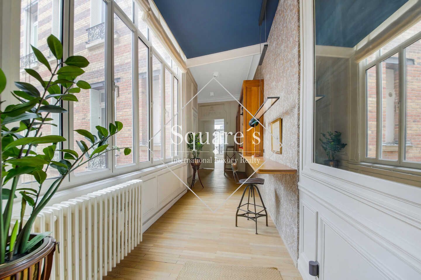 apartment 8 Rooms for sale on Paris 16ème (75016)