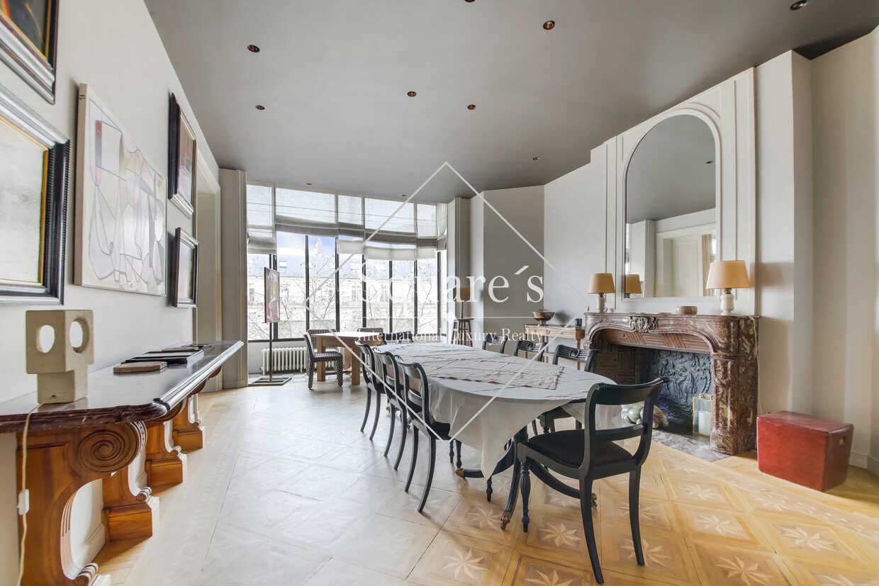 apartment 8 Rooms for sale on Paris 16ème (75016)