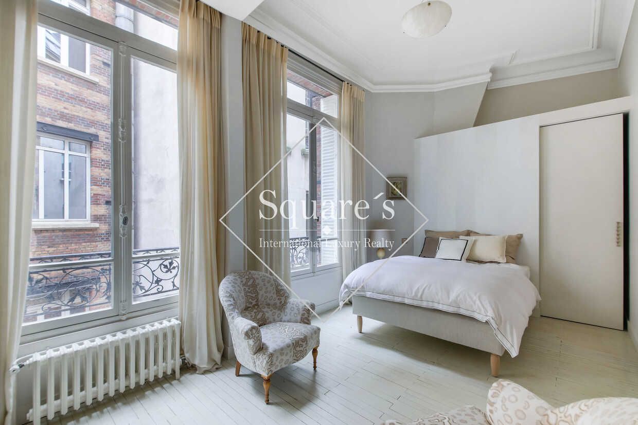 apartment 8 Rooms for sale on Paris 16ème (75016)