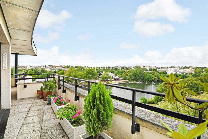 Vente Appartement Rueil-Malmaison 5&nbsp;Pièces 113&nbsp;m²