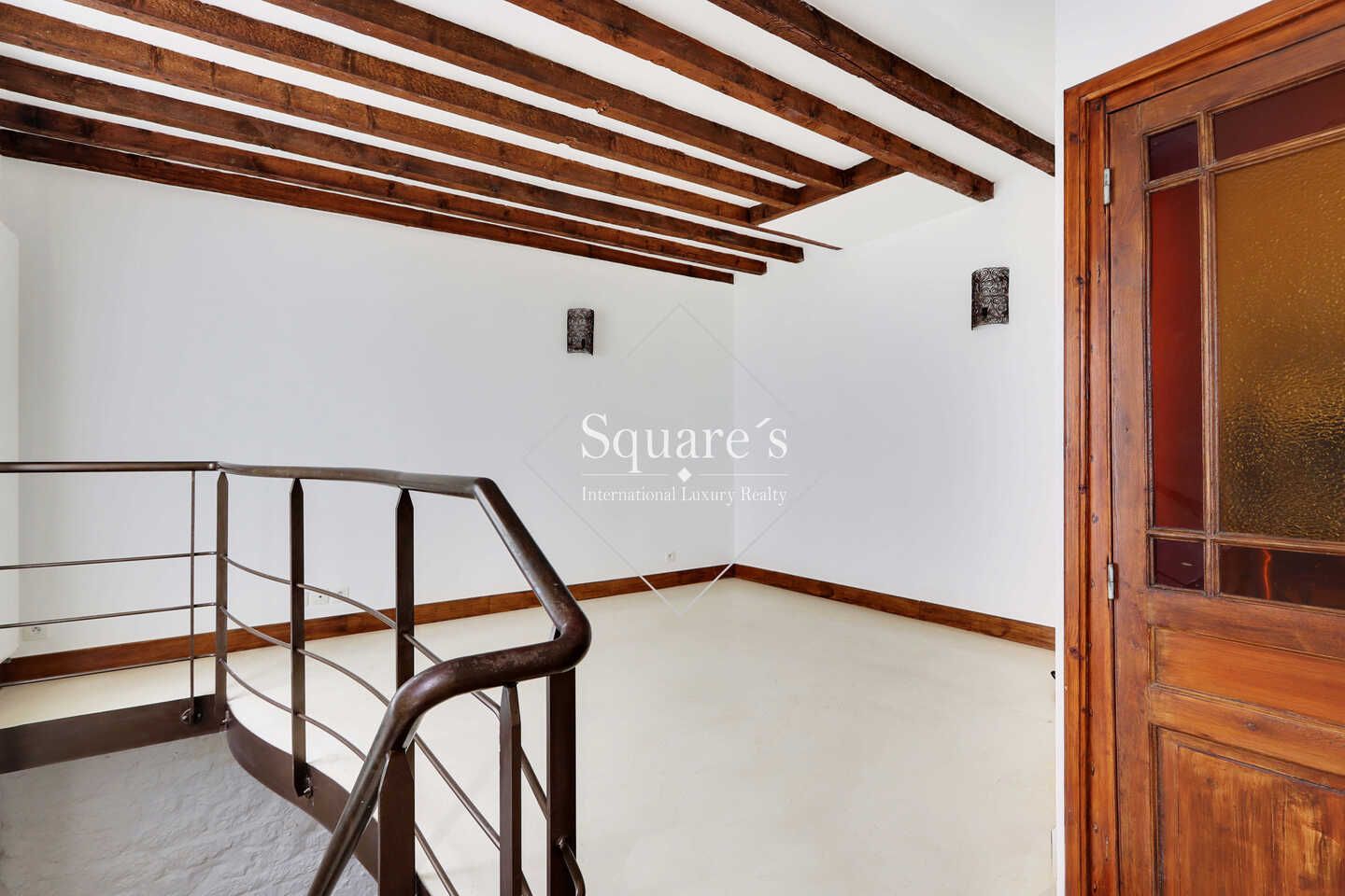 house 6 Rooms for sale on Levallois (92300) Sale House Levallois 6 Rooms 172 m²