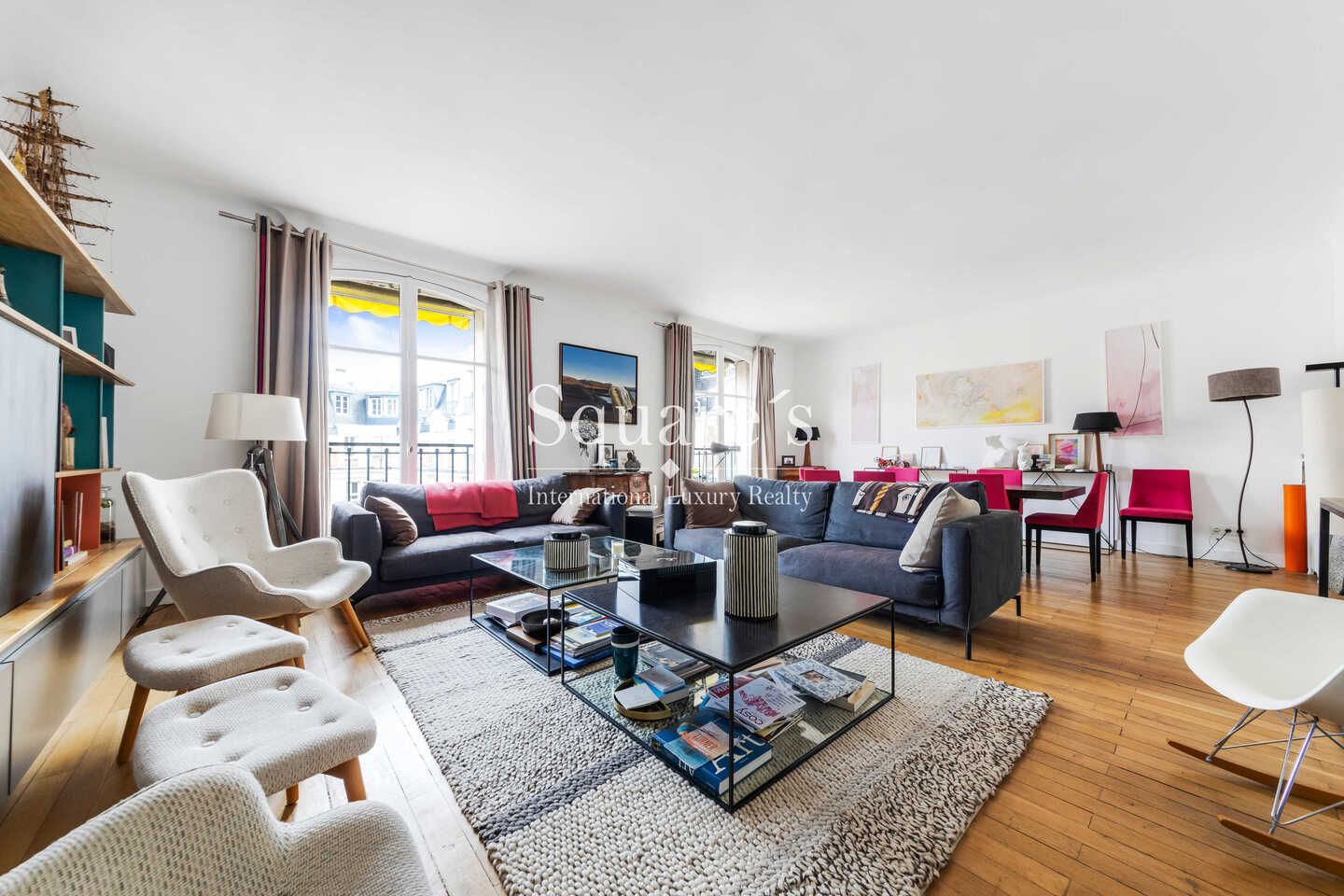 apartment 5 Rooms for sale on Neuilly-sur-Seine (92200)