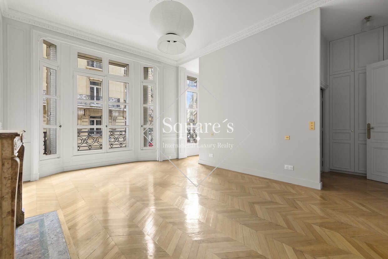 appartement 5 Pièces en vente sur Paris 8ème (75008)