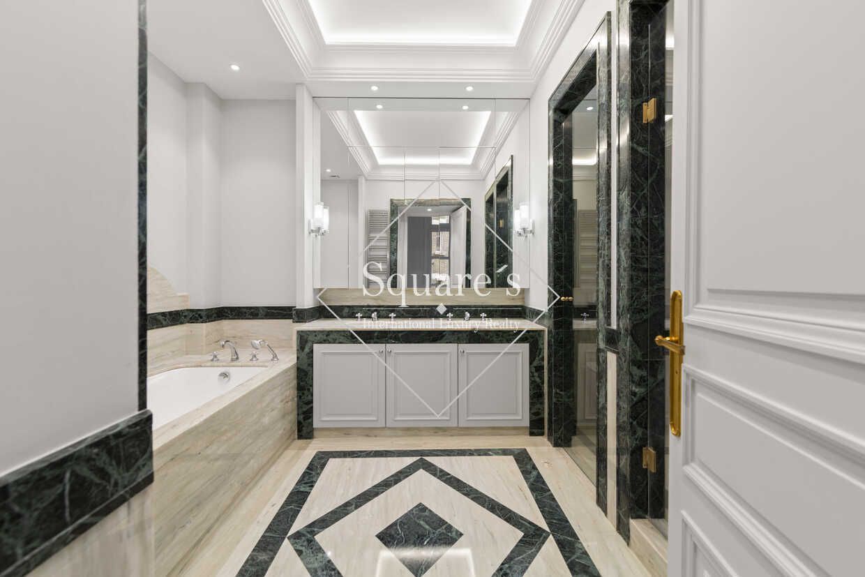 appartement 5 Pièces en vente sur Paris 8ème (75008)