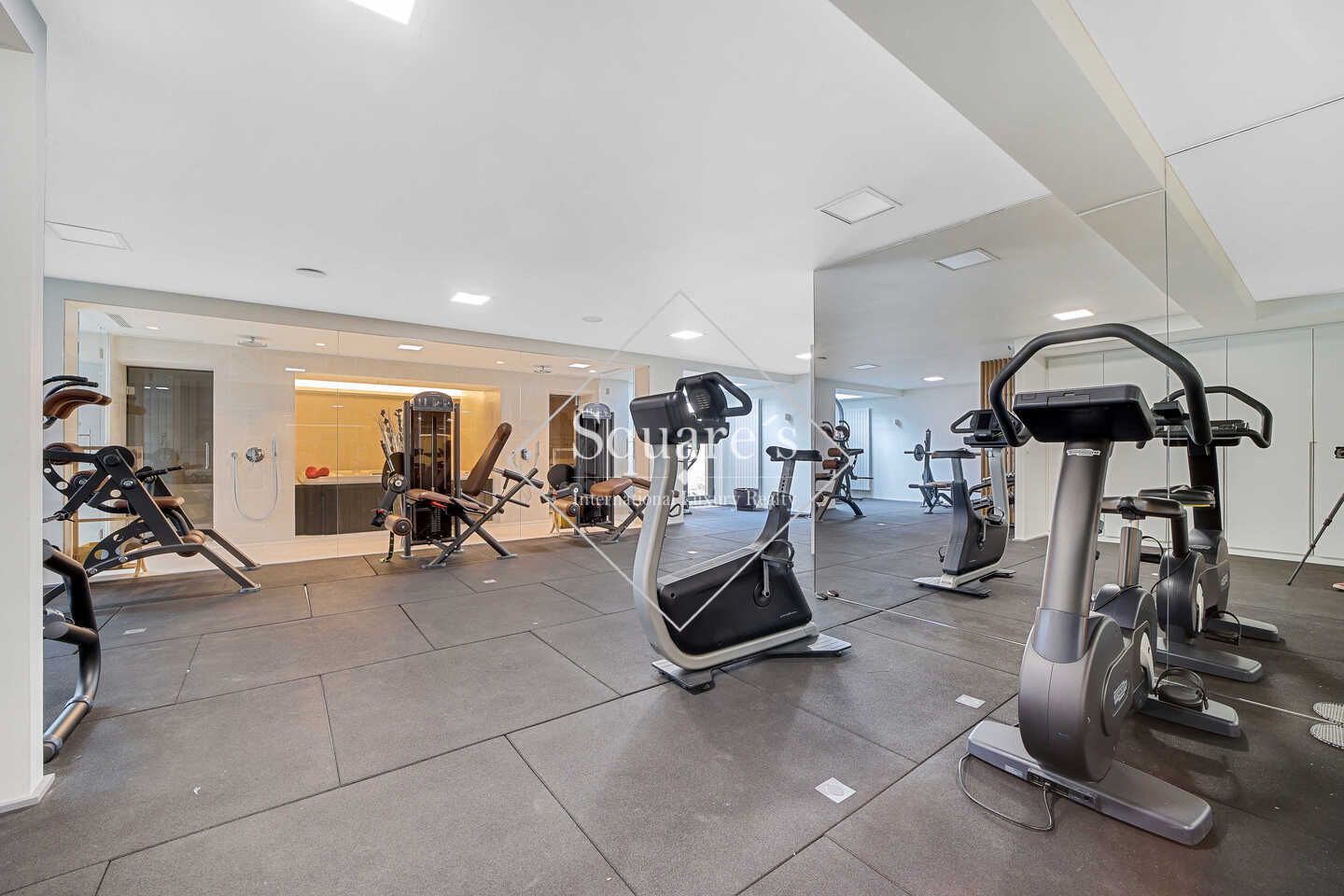 hôtel particulier 8 Pièces en vente sur Neuilly-sur-Seine (92200)