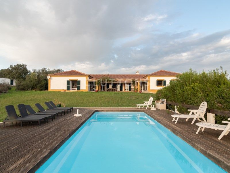 ferme 13 Pièces en vente sur Viana do Alentejo (7090)