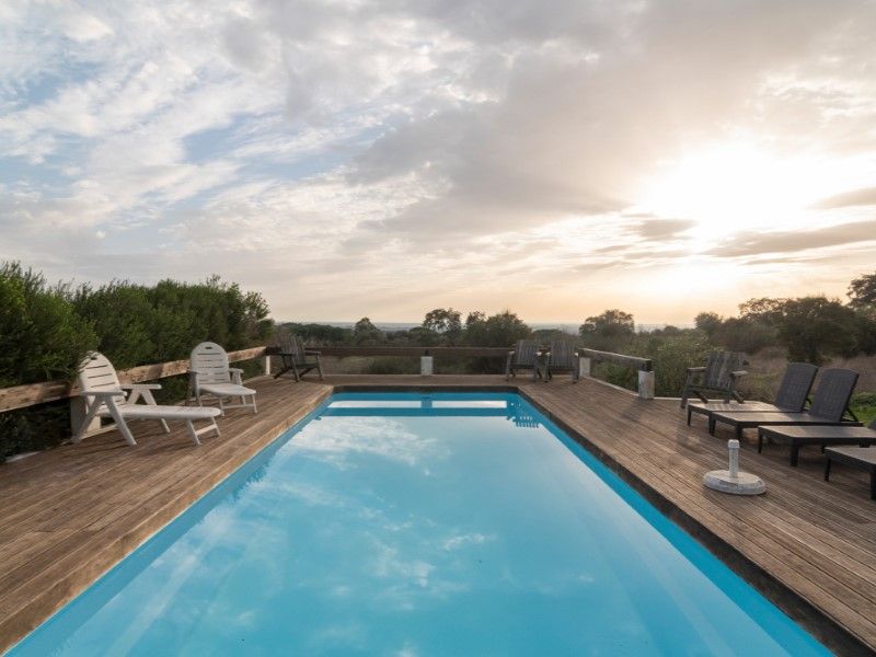 farmhouse 13 Rooms for sale on Viana do Alentejo (7090)