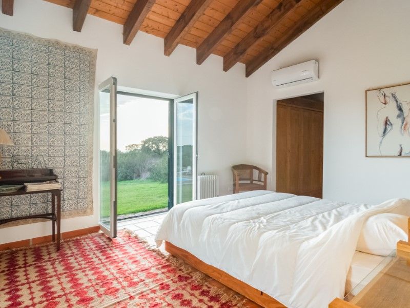 farmhouse 13 Rooms for sale on Viana do Alentejo (7090)