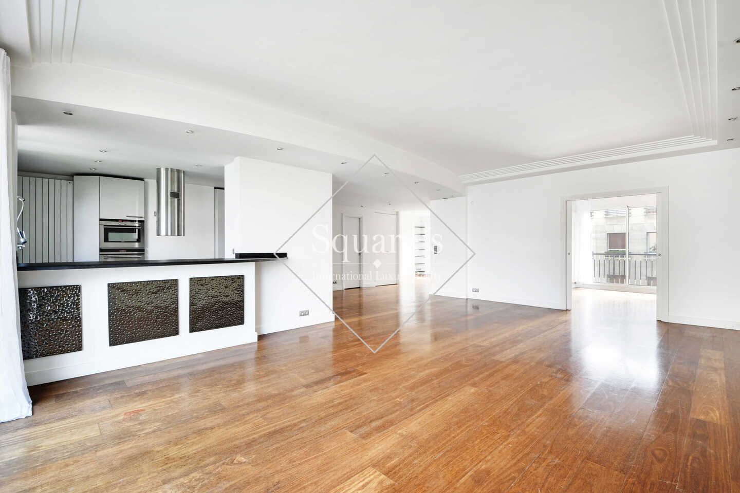 apartment 4 Rooms for sale on Neuilly-sur-Seine (92200) Sale Apartment Neuilly-sur-Seine 4 Rooms 120 m²