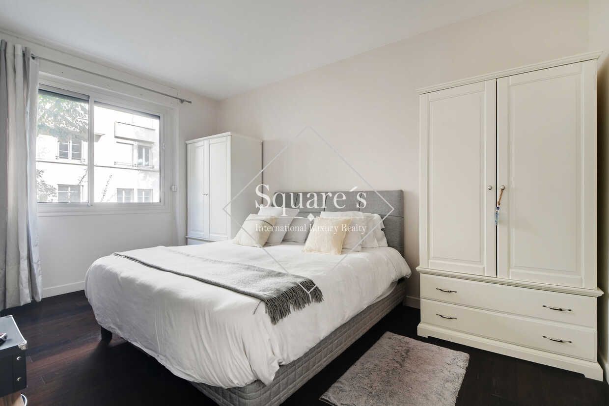 apartment 4 Rooms for sale on Neuilly-sur-Seine (92200)