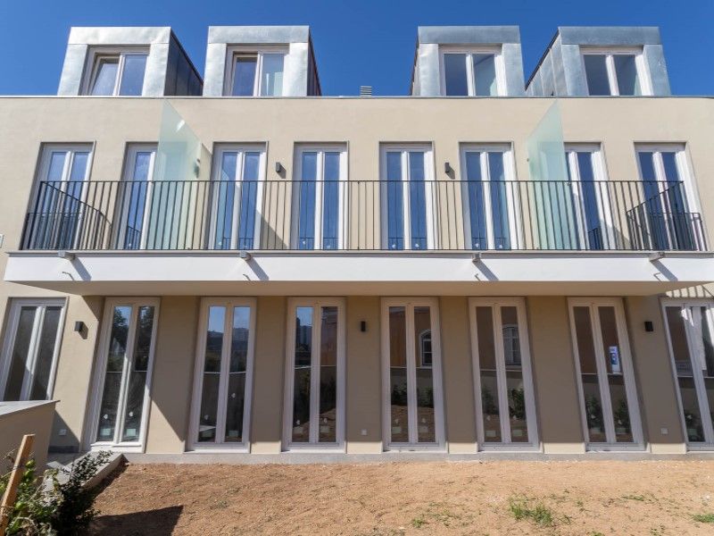 apartment 7 Rooms for sale on Lisboa (1800)