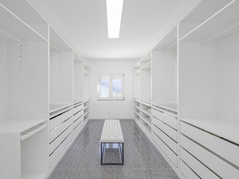 house 10 Rooms for sale on Lagoa (8400)