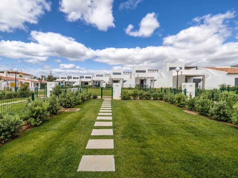 house 7 Rooms for sale on Loulé (8125)