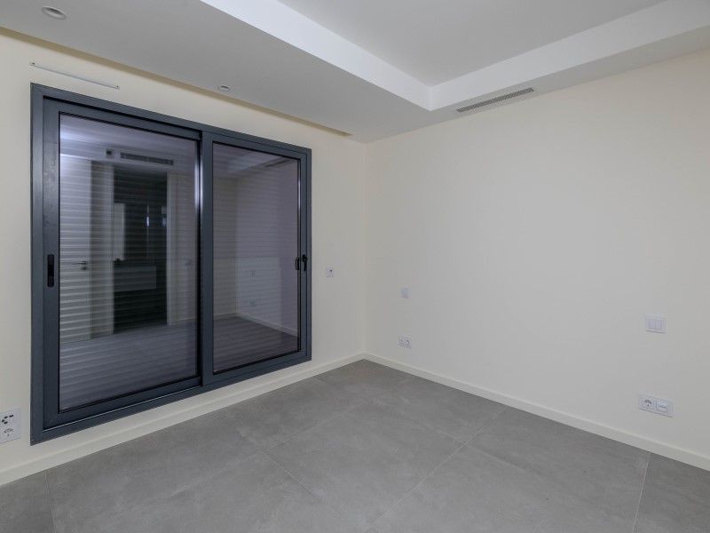 house 7 Rooms for sale on Loulé (8125)