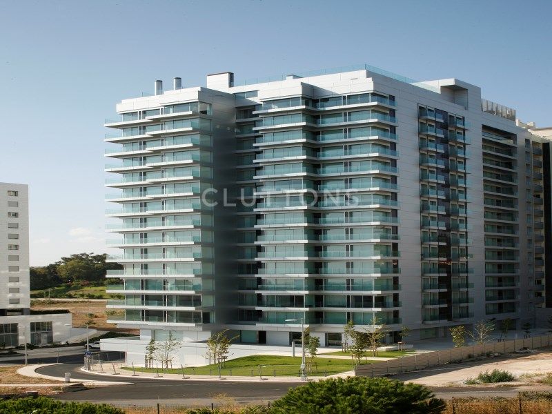 apartment 10 Rooms for sale on Lisboa (1400)