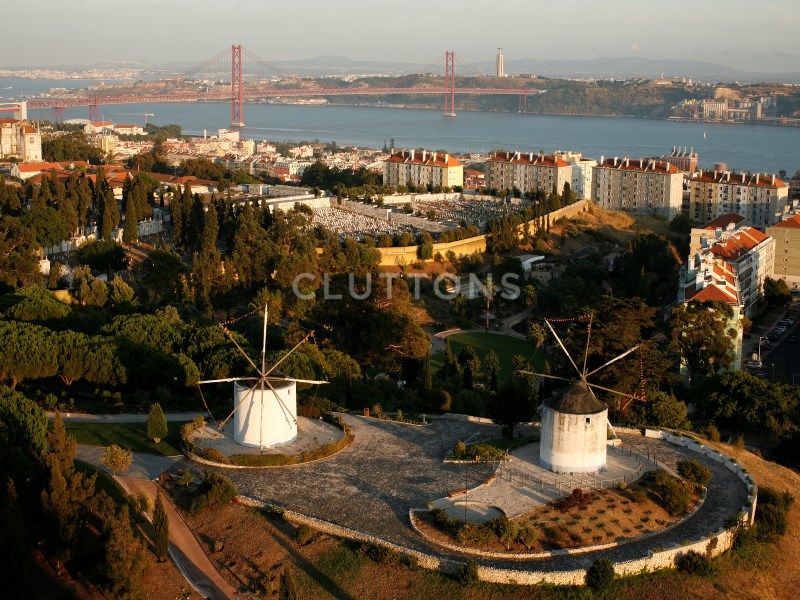 apartment 10 Rooms for sale on Lisboa (1400)