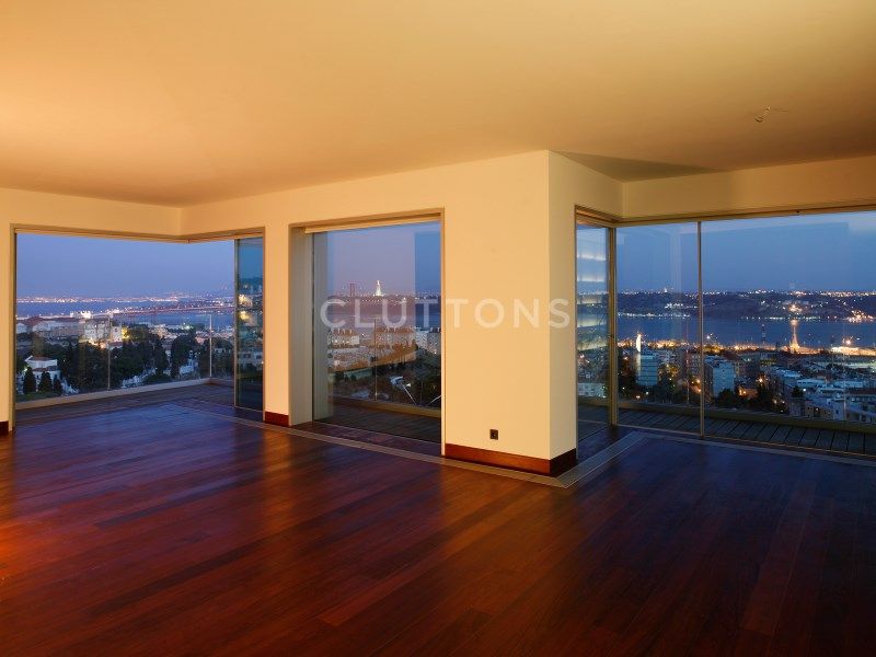 apartment 10 Rooms for sale on Lisboa (1400)