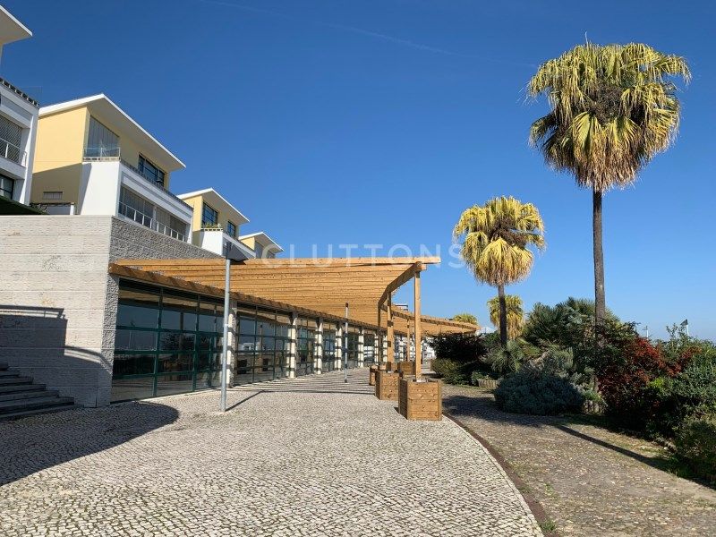 commercial local 2 Rooms for sale on Lisboa (1990)