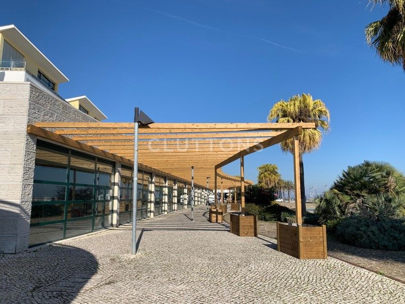 commercial local 2 Rooms for sale on Lisboa (1990)