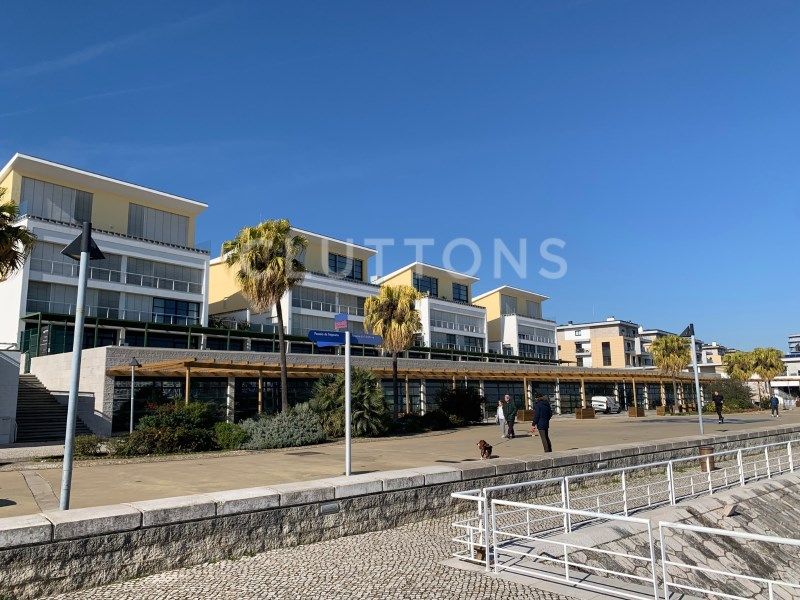 commercial local 2 Rooms for sale on Lisboa (1990)