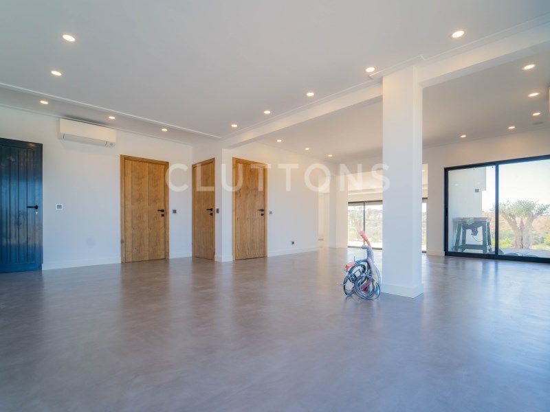 house 10 Rooms for sale on Loulé (8125)