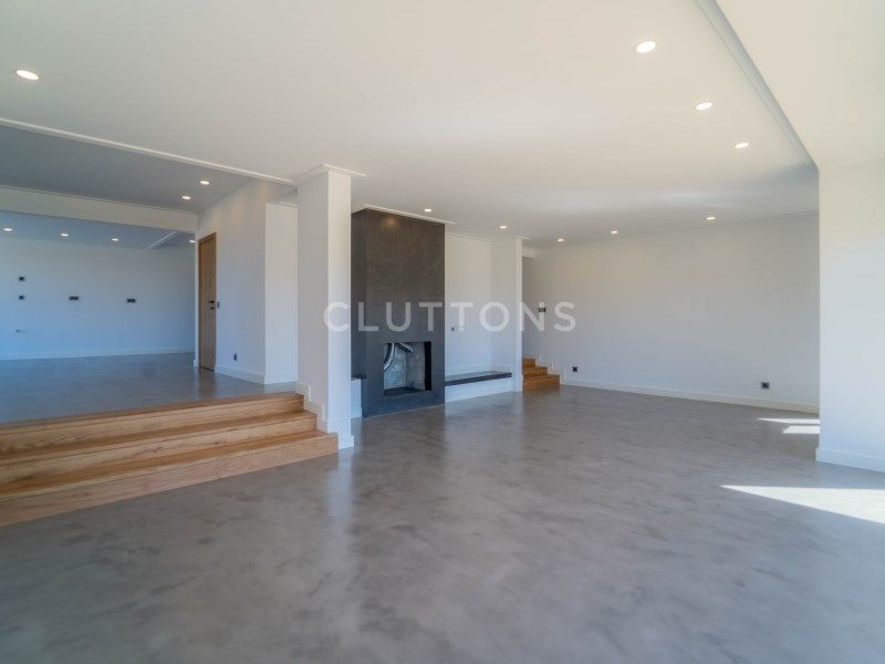 house 10 Rooms for sale on Loulé (8125)