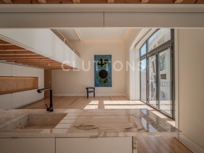 loft 4 Rooms for sale on Lisboa (1250)