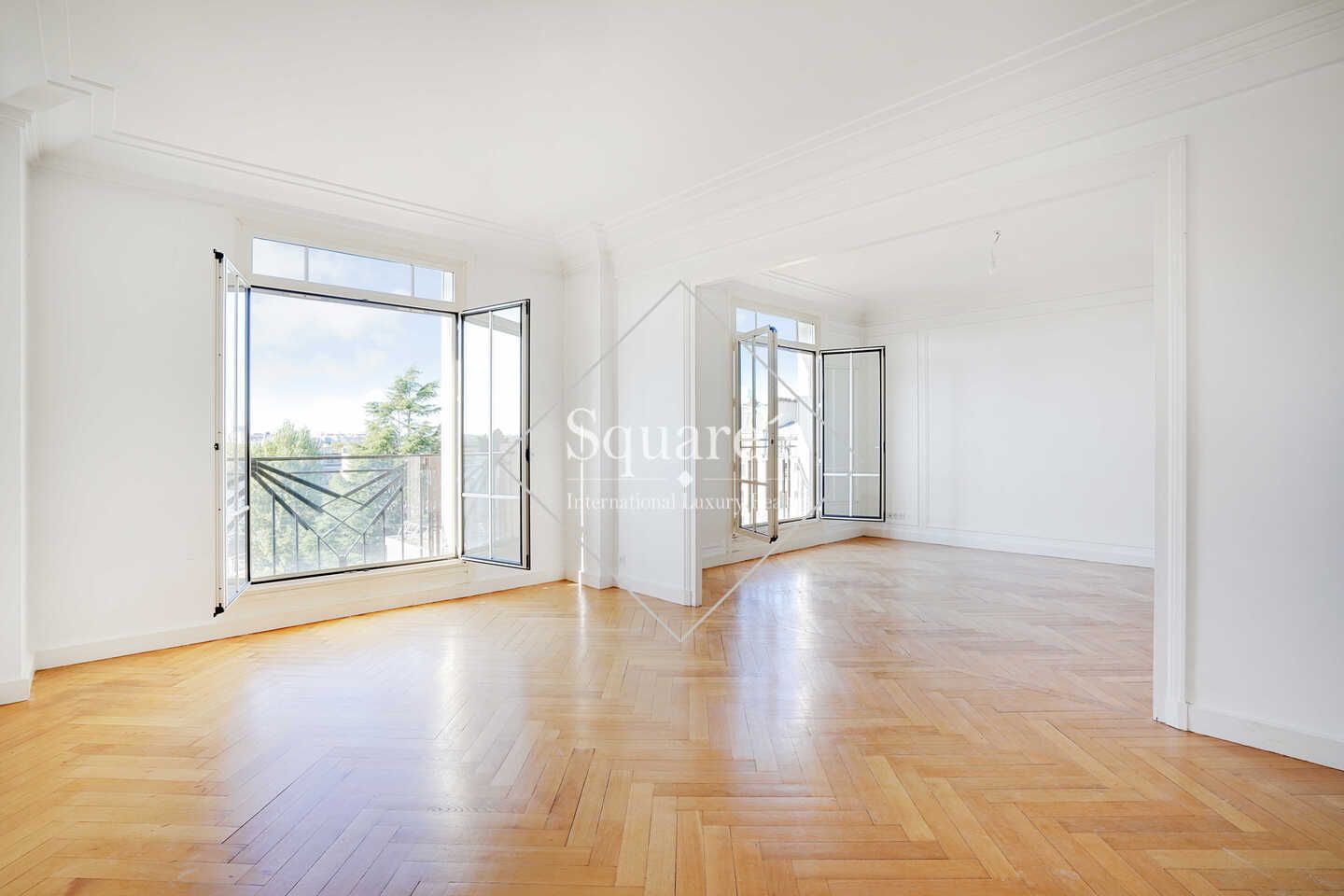 apartment 5 Rooms for sale on Neuilly-sur-Seine (92200) Sale Apartment Neuilly-sur-Seine 5 Rooms 125 m²
