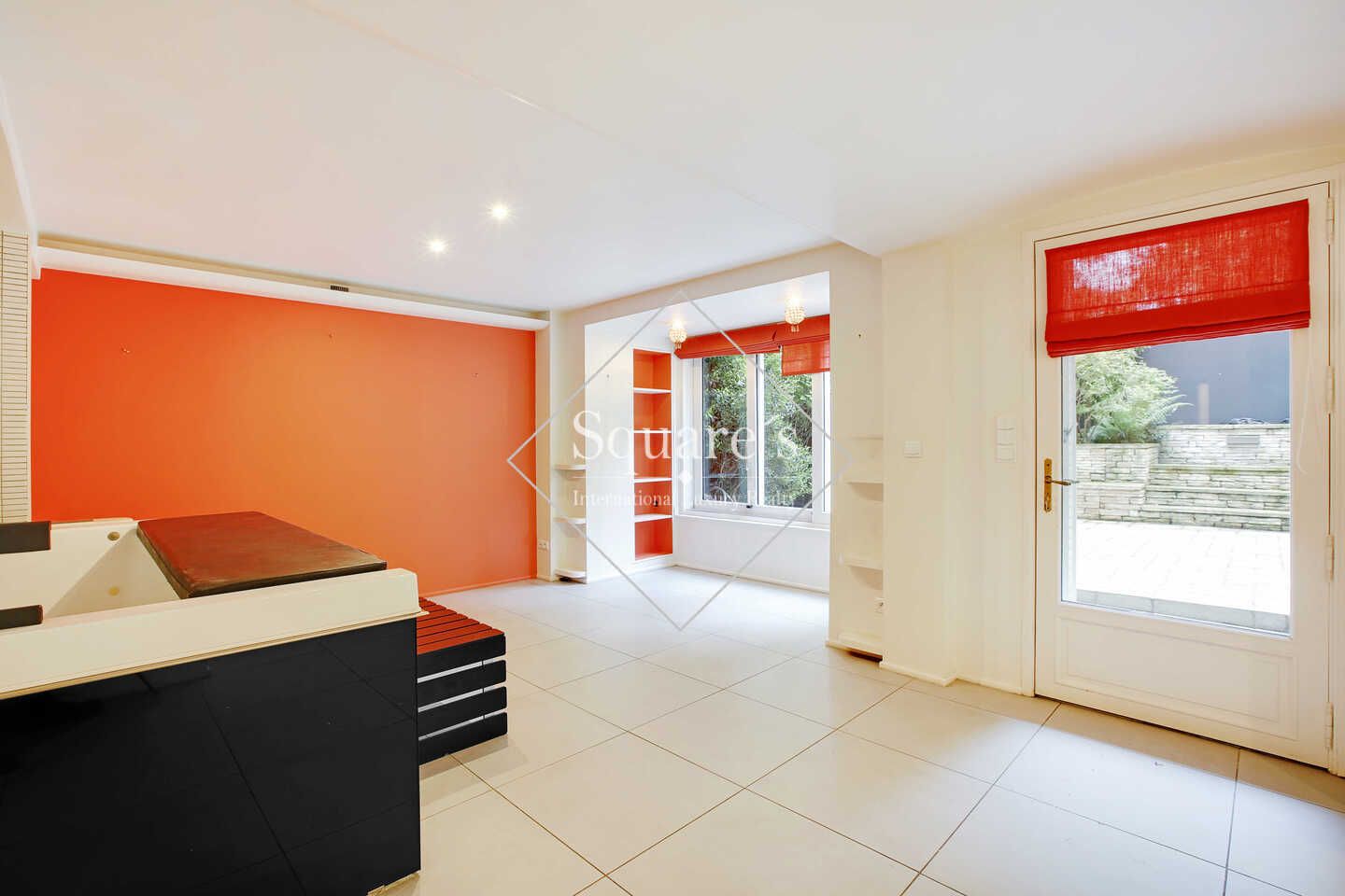 house 12 Rooms for sale on Neuilly-sur-Seine (92200)