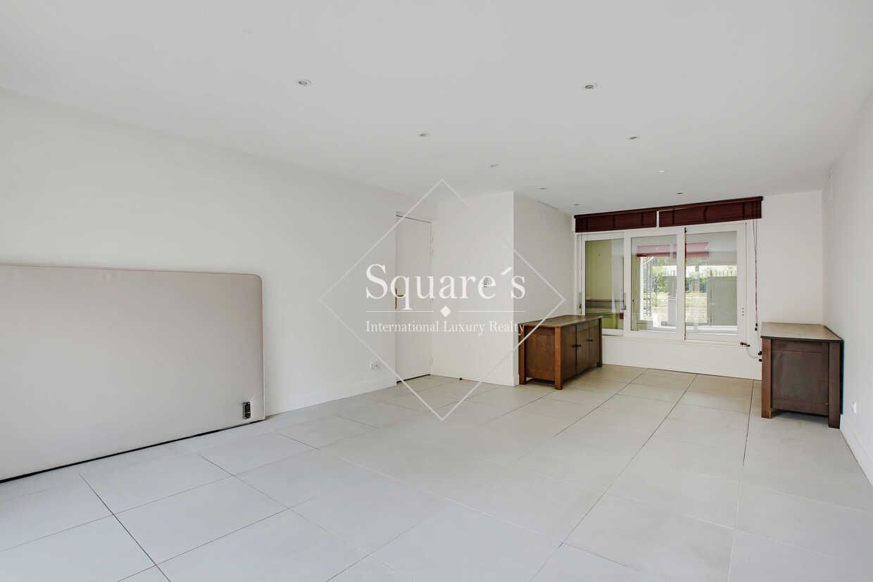 house 12 Rooms for sale on Neuilly-sur-Seine (92200)