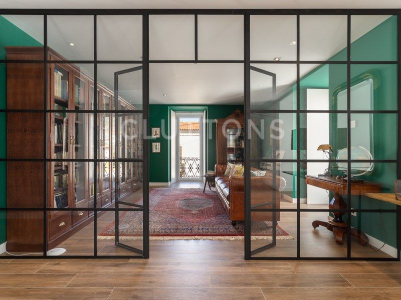 house 33 Rooms for sale on Marvão (7330)