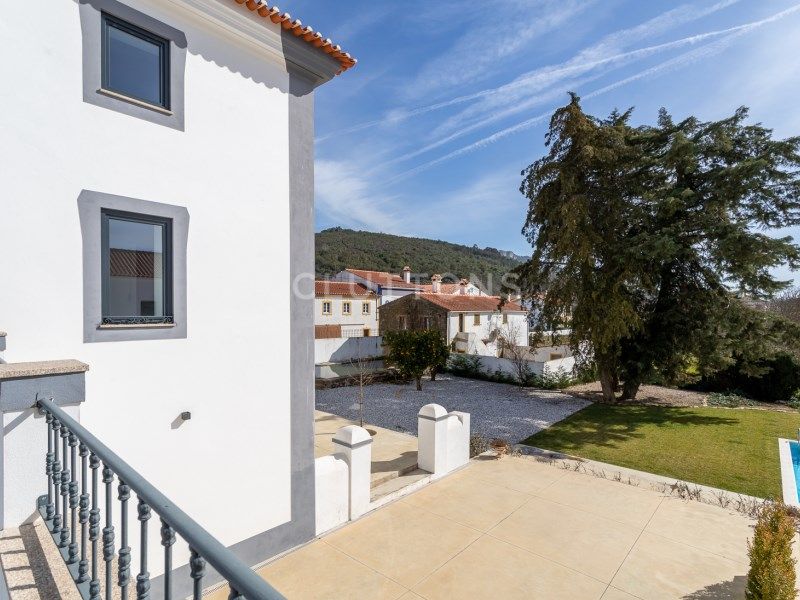 house 33 Rooms for sale on Marvão (7330)