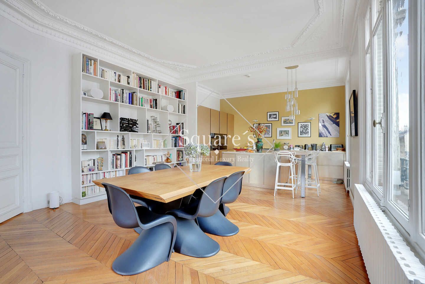 apartment 5 Rooms for sale on Paris 17ème (75017) Sale Apartment Paris 17ème 5 Rooms 163 m²