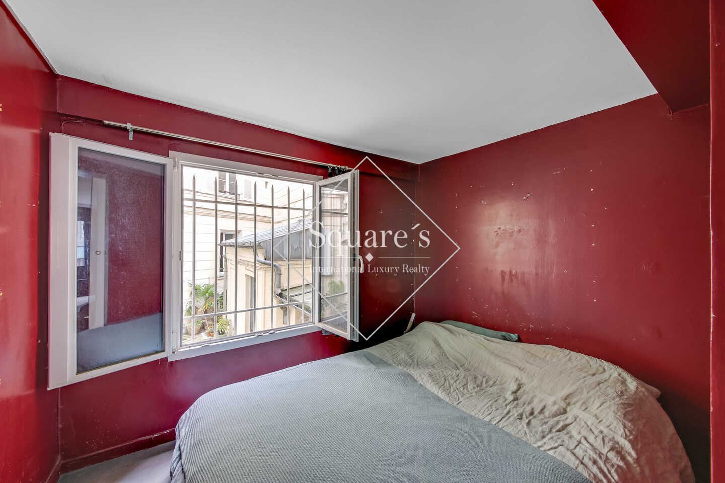 miscellaneous 3 Rooms for sale on Paris 9ème (75009)