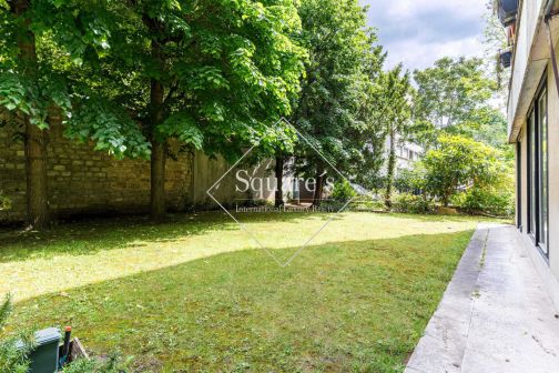 Sale Apartment Neuilly-sur-Seine 7&nbsp;Rooms 160&nbsp;m²