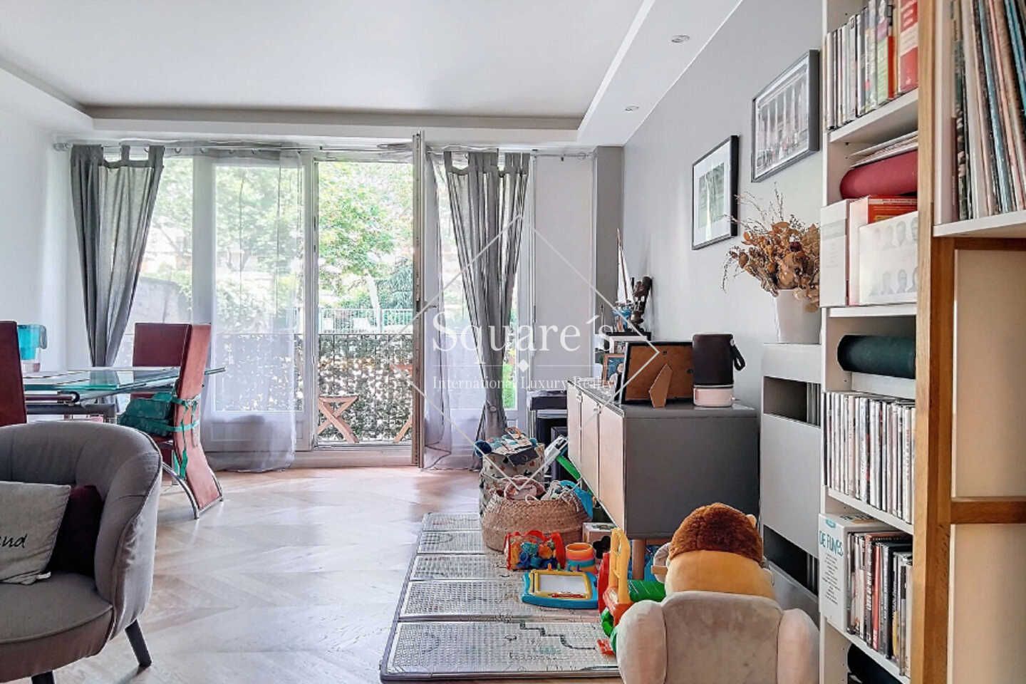 apartment 3 Rooms for sale on Neuilly-sur-Seine (92200) Sale Apartment Neuilly-sur-Seine 3 Rooms 56 m²