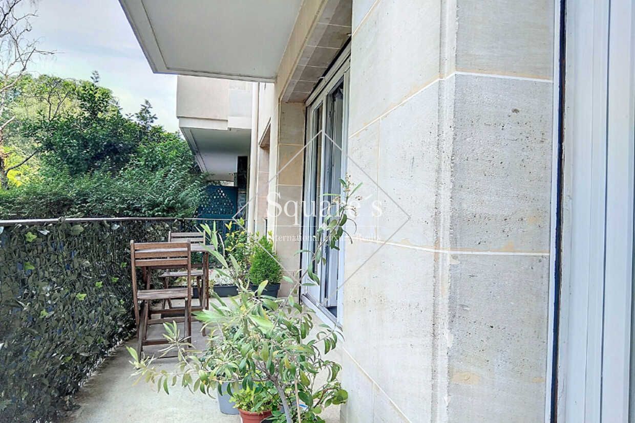 apartment 3 Rooms for sale on Neuilly-sur-Seine (92200)