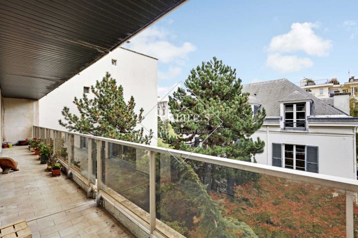 Vente Appartement Neuilly-sur-Seine 5&nbsp;Pièces 121&nbsp;m²
