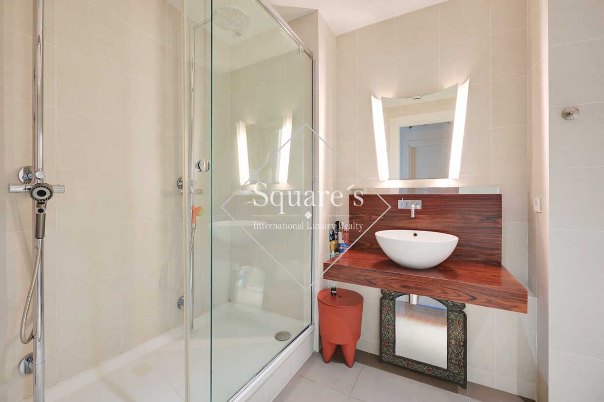 apartment 4 Rooms for sale on Paris 8ème (75008)