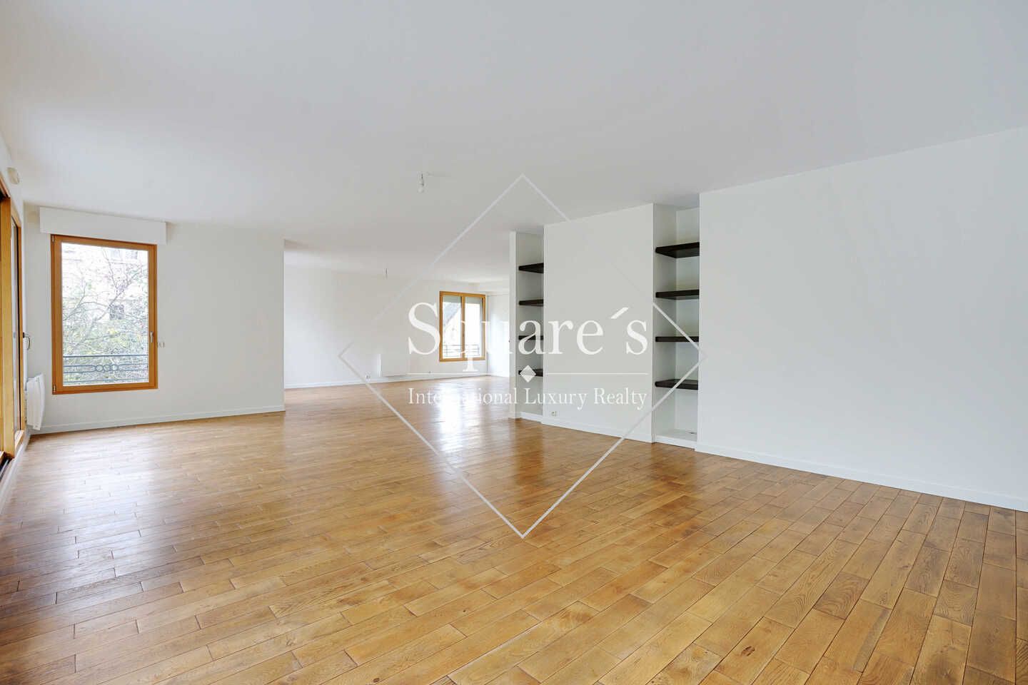 apartment 7 Rooms for sale on Neuilly-sur-Seine (92200) Sale Apartment Neuilly-sur-Seine 7 Rooms 190 m²