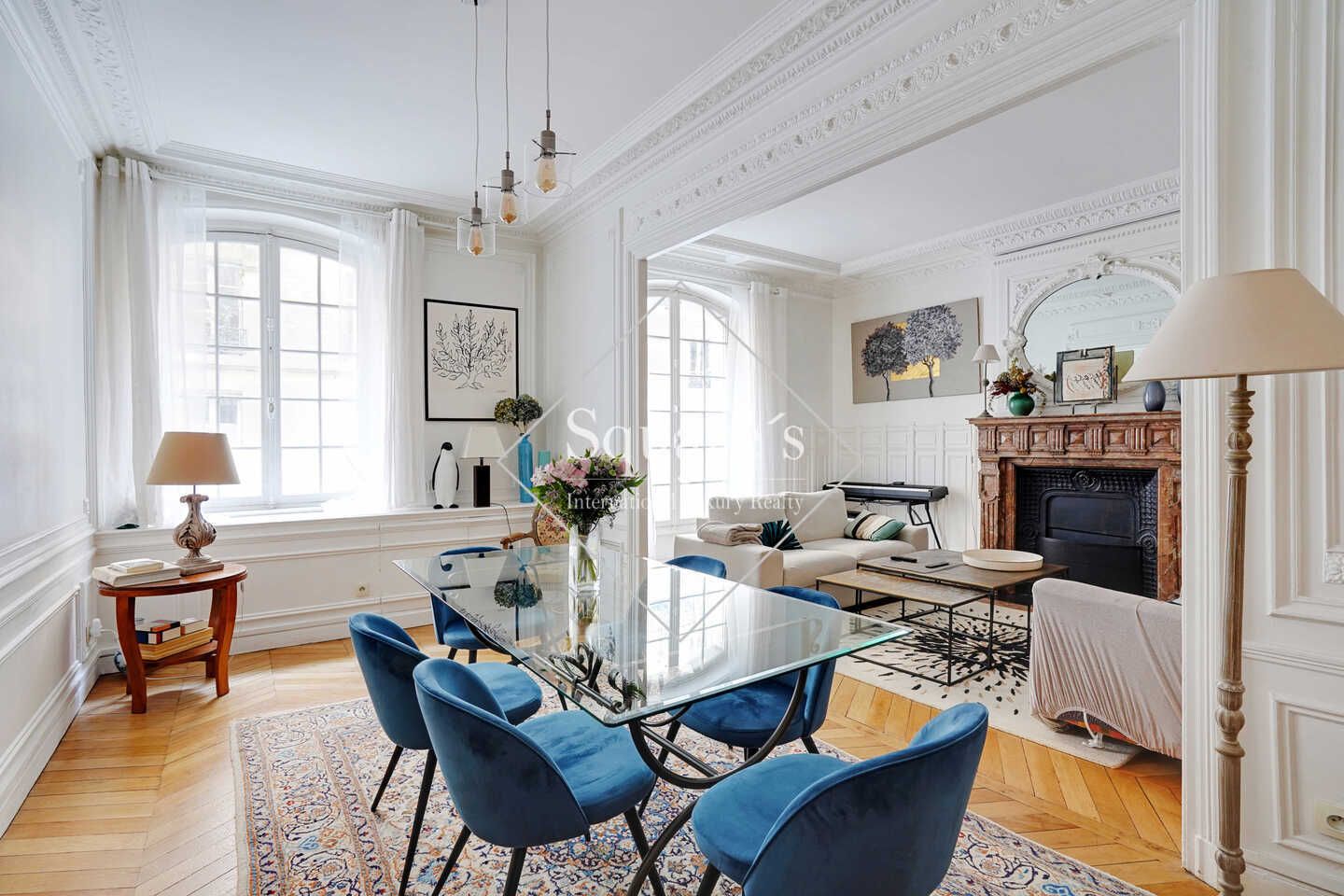 apartment 5 Rooms for sale on Paris 17ème (75017) Sale Apartment Paris 17ème 5 Rooms 120 m²