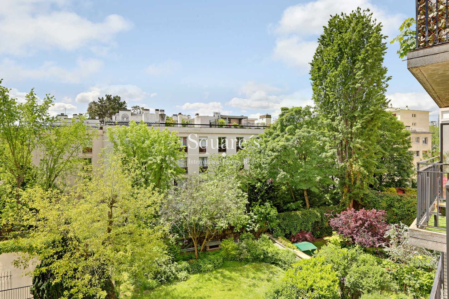 apartment 3 Rooms for sale on Neuilly-sur-Seine (92200)