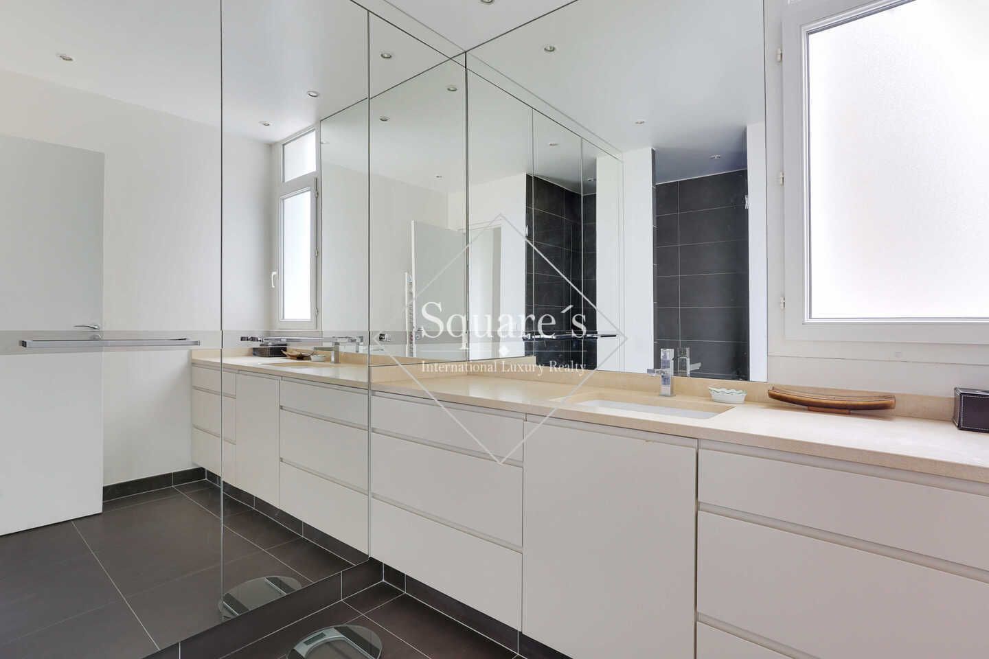 appartement 5 Pièces en vente sur Paris 16ème (75016)