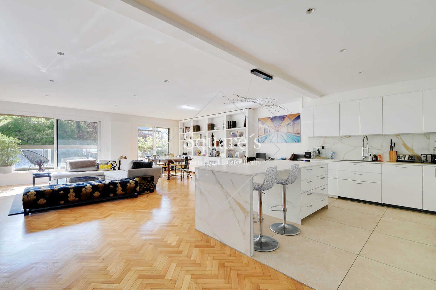 apartment 5 Rooms for sale on Neuilly-sur-Seine (92200) Sale Apartment Neuilly-sur-Seine 5 Rooms 138 m²
