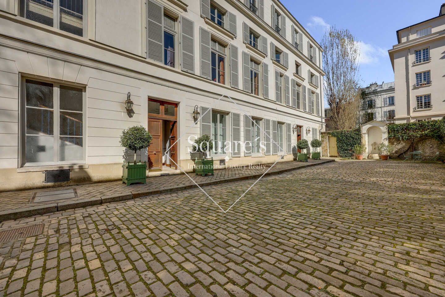 apartment 2 Rooms for sale on Versailles (78000)