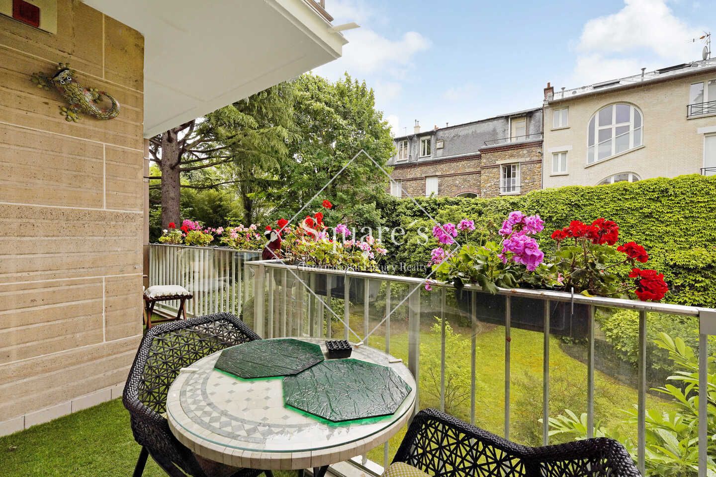 apartment 2 Rooms for sale on Neuilly-sur-Seine (92200)