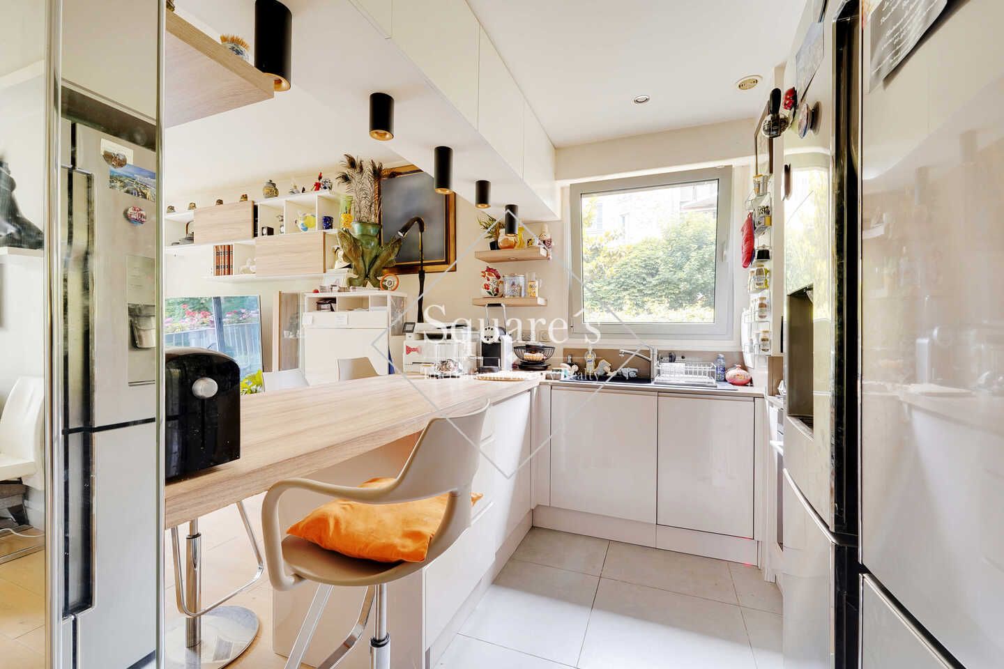 Sale Apartment Neuilly-sur-Seine 2 Rooms 49 m²